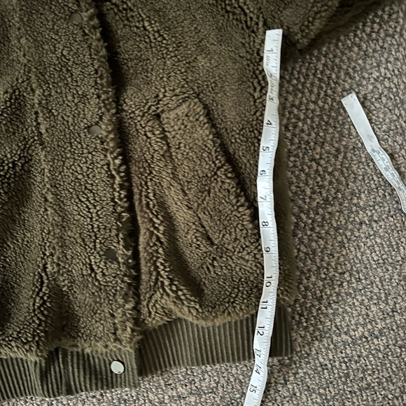 Alo jacket - Picture 9 of 12